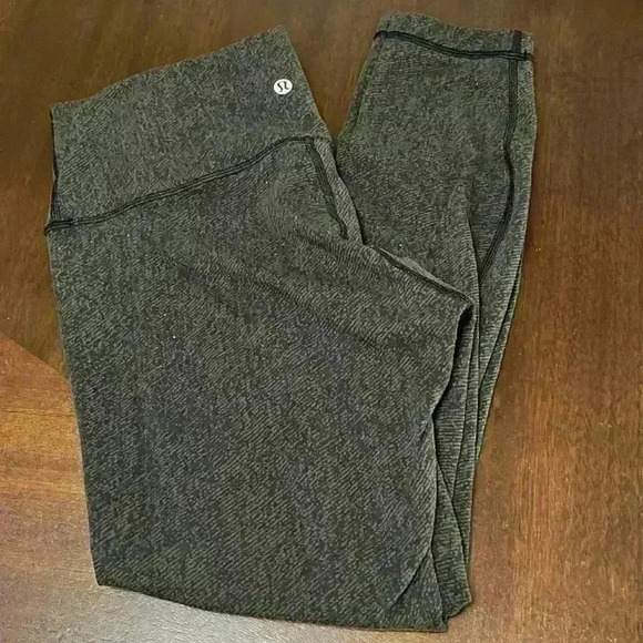 Lululemon high rise legging - Picture 1 of 6